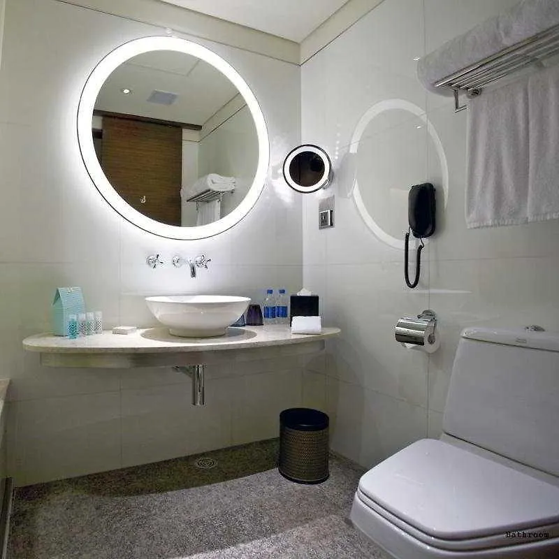 Nina Hotel Island South Hongkong