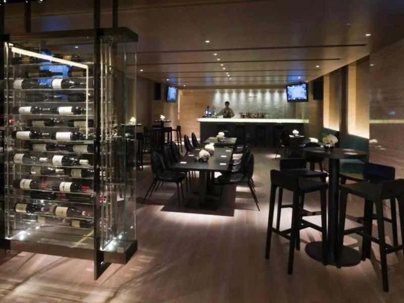 Nina Hotel Island South Hongkong 4*,
