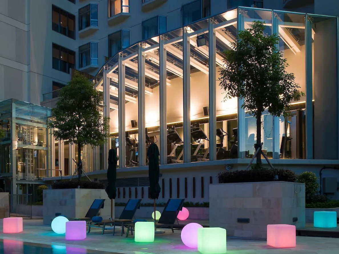 Nina Hotel Island South Hongkong 4*,