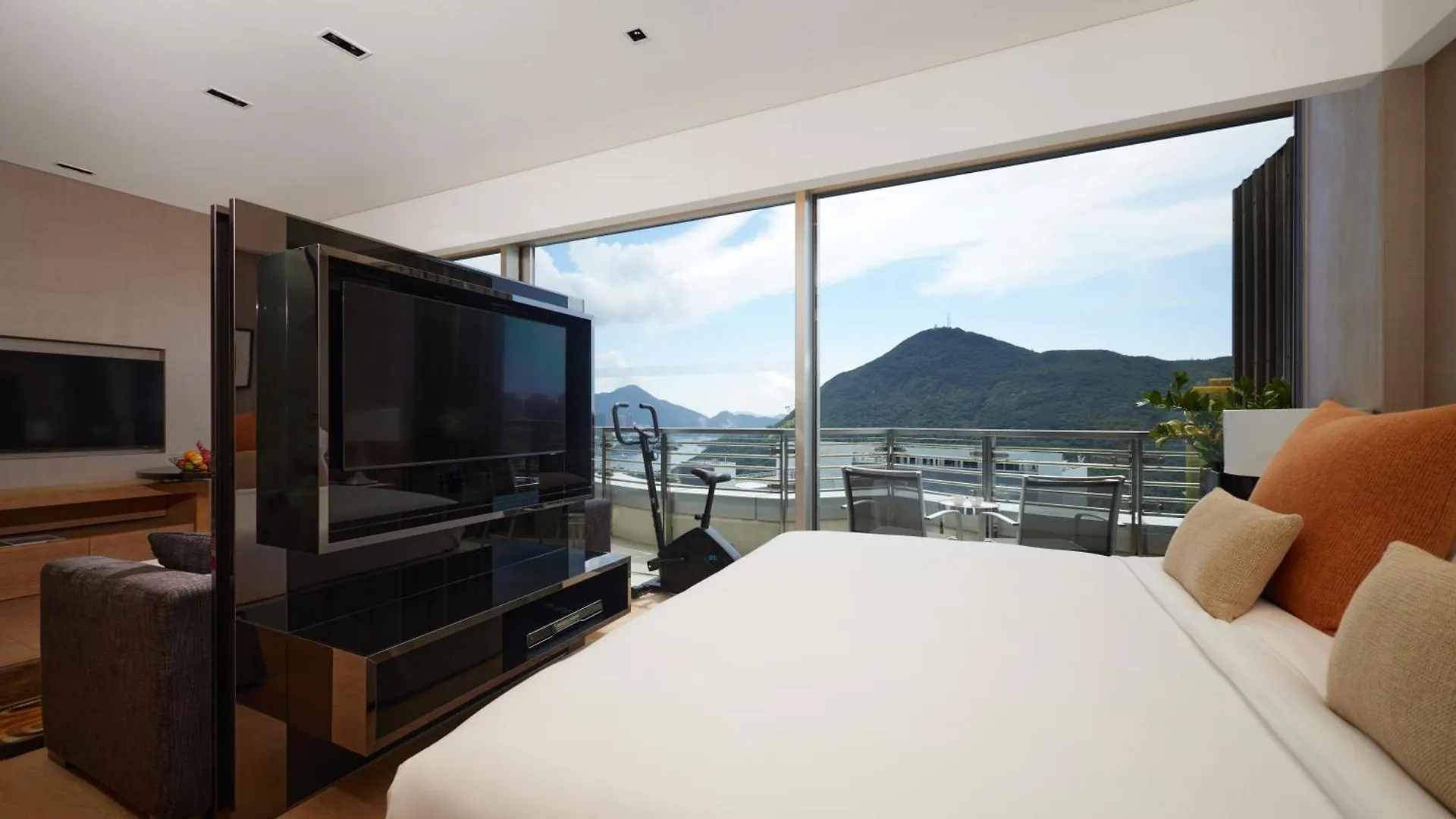 Nina Hotel Island South Hongkong