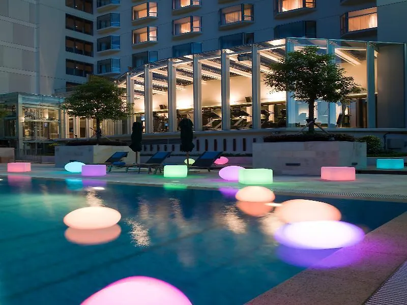 ****  Nina Hotel Island South Hongkong Chiny